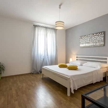 Marijana Bol Apartments Екстериор снимка